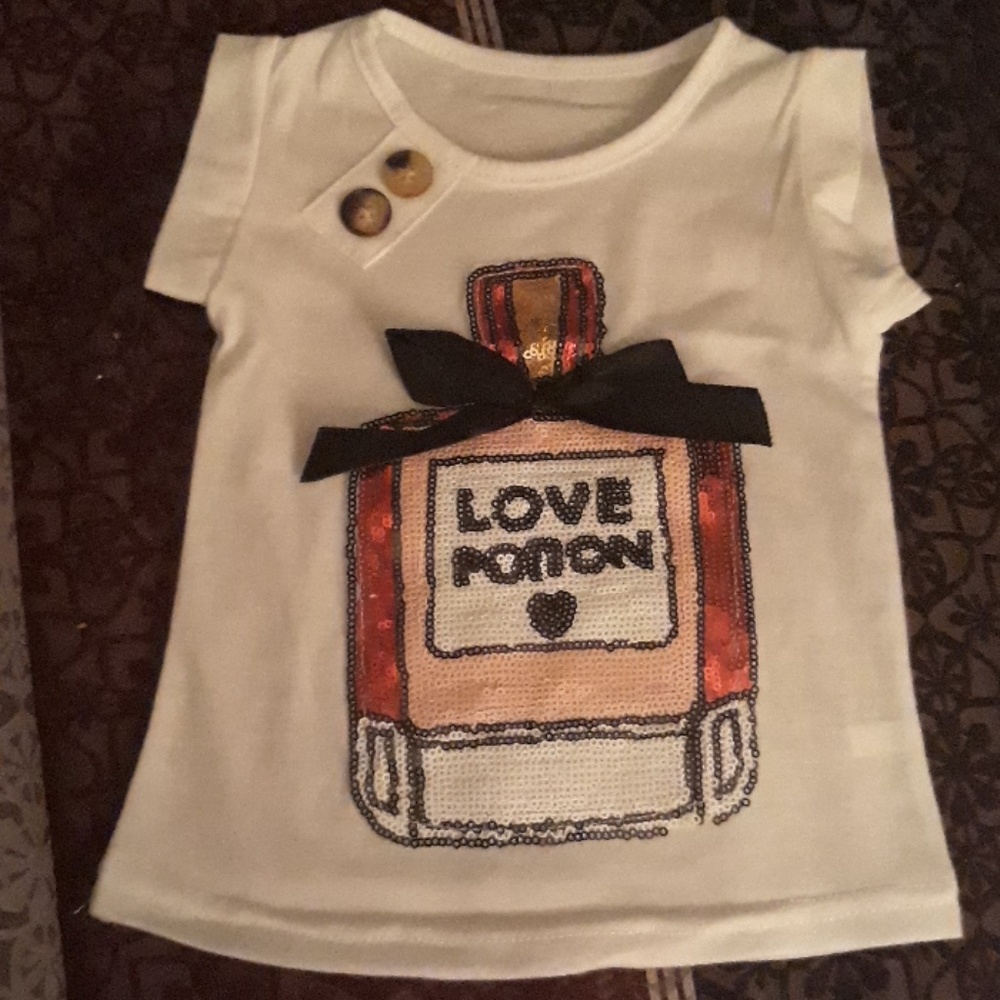 NWOT LITTLE GIRLS 2T "PERFUME BOTTLE" TEE